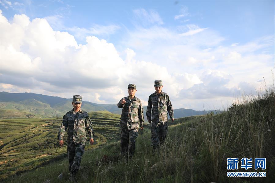 （圖文互動）（4）對黨赤“淳” 為國志“靜”——記戰(zhàn)略支援部隊(duì)某部高級工程師淳靜