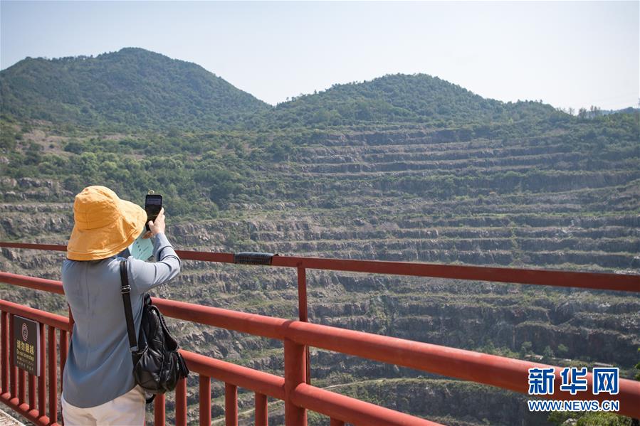 （走向我們的小康生活·圖文互動）（2）游客來了，小康近了——生態(tài)旅游引領(lǐng)湖北山區(qū)蝶變二三事