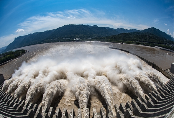 長江發(fā)生流域性大洪水 水利部提升水旱災(zāi)害防御應(yīng)急響應(yīng)級(jí)別